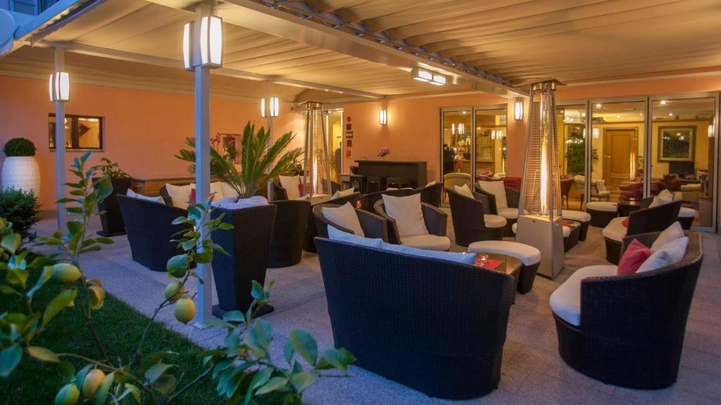 קאדמריו Hotel & Spa Cacciatori מראה חיצוני תמונה